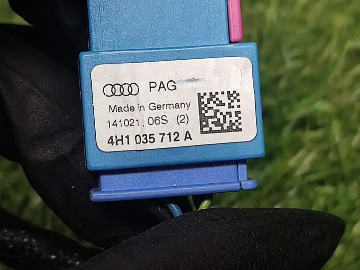 Audi A6 C7 (2011 - 2014) 4H1035712A Микрофон (Bluetooth / телефон) — фото 3