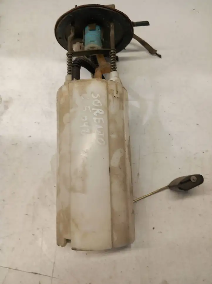 Kia Sorento (2002 - 2006)   Датчик уровня топлива