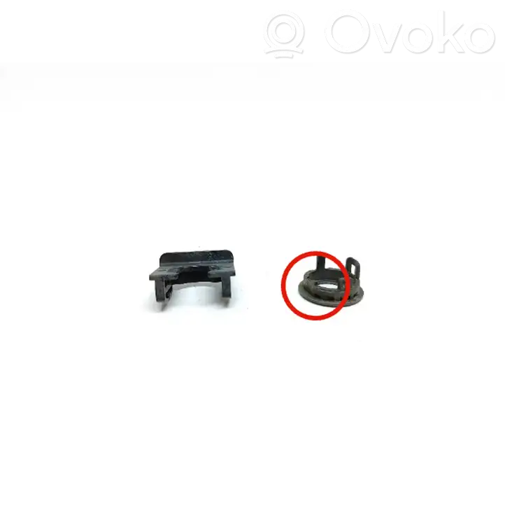 Mazda 3 II (2009 - 2011) Кронштейн переднего датчика парковки — фото 1