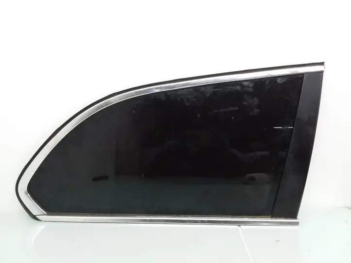 BMW 5 E60 E61 (2004 - 2010) Заднее боковое стекло — фото 1