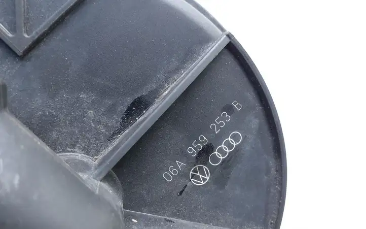 Audi A4 S4 B6 8E 8H (2000 - 2006) 06A959253B Насос вторичного воздуха — фото 4