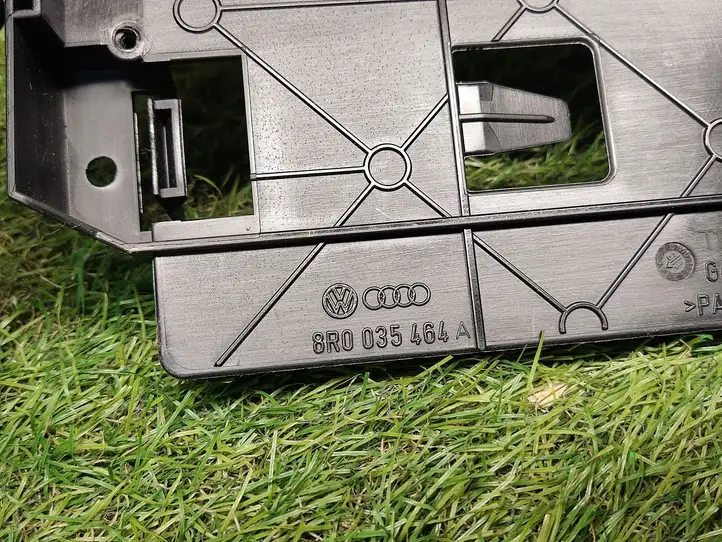 Audi Q5 SQ5 (2012 - 2017) 8R0035464A Кронштейн усилителя звука — фото 2