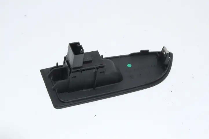 Volkswagen PASSAT CC (2008 - 2012) 3C8867376A Кнопка стеклоподъемников — фото 2