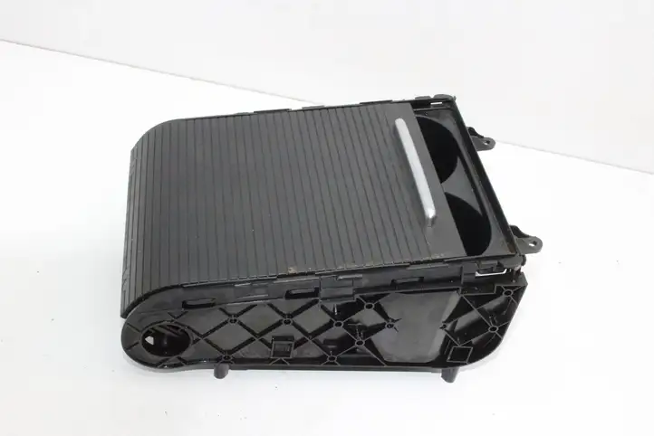 Volkswagen PASSAT CC (2008 - 2012) 3C0858329H Передний подстаканник — фото 1