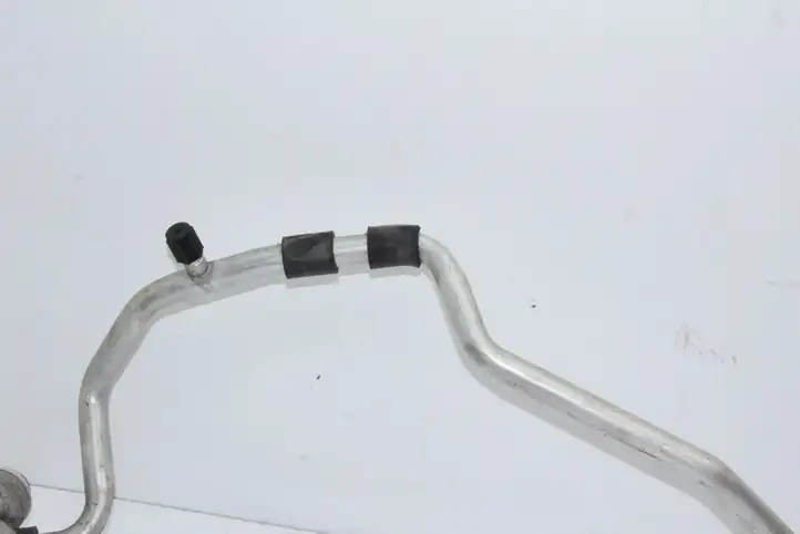 Volkswagen PASSAT CC (2008 - 2012) 3C0820743CC Трубки и шланги кондиционера — фото 3
