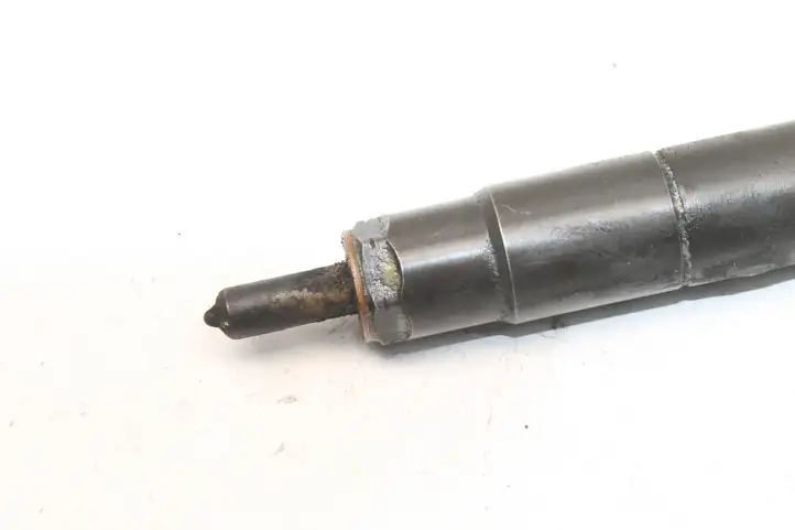 Mercedes-Benz C W204 (2007 - 2014) 228354010 Форсунка — фото 3