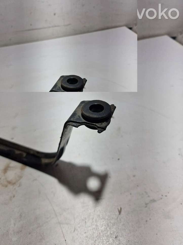 Audi Q7 (2009 - 2015)  4L0131639D Держатель бака с жидкостью AdBlue