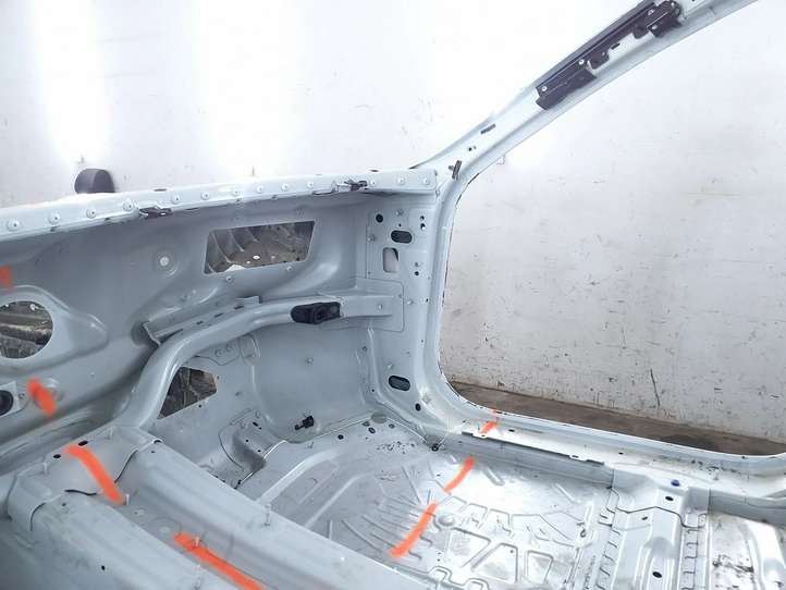 Porsche Taycan 9J1 (2019 - )   Передняя четверть