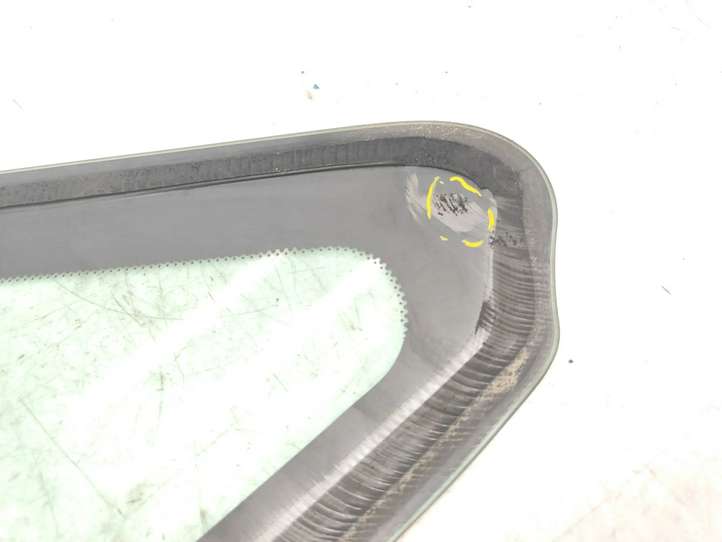 Peugeot 1007 (2005 - 2009)  43R00048 Треугольное стекло в передней части кузова