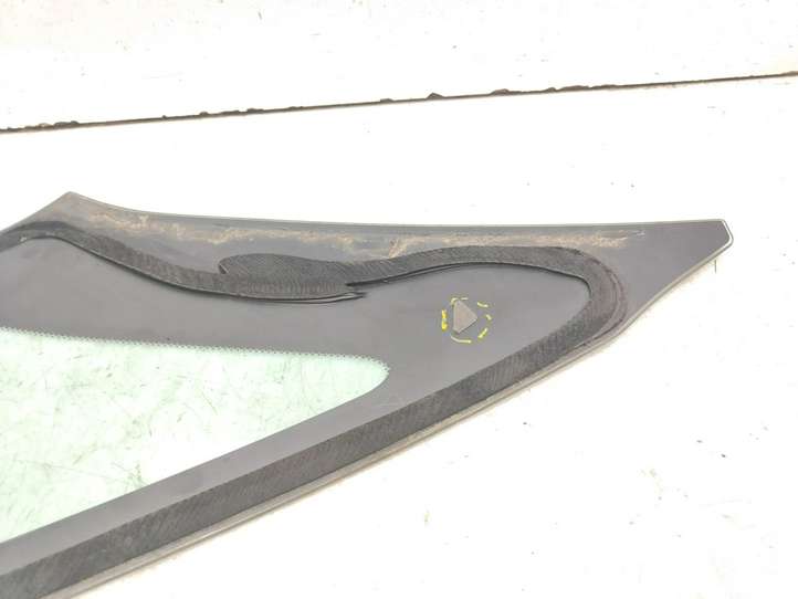 Peugeot 1007 (2005 - 2009)  43R00048 Треугольное стекло в передней части кузова