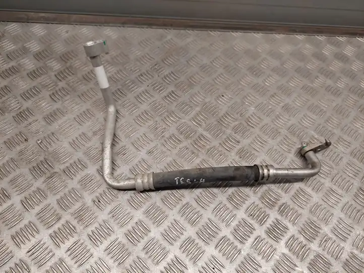 Tesla Model S (2012 - 2016) 100929300A Трубки и шланги кондиционера — фото 3