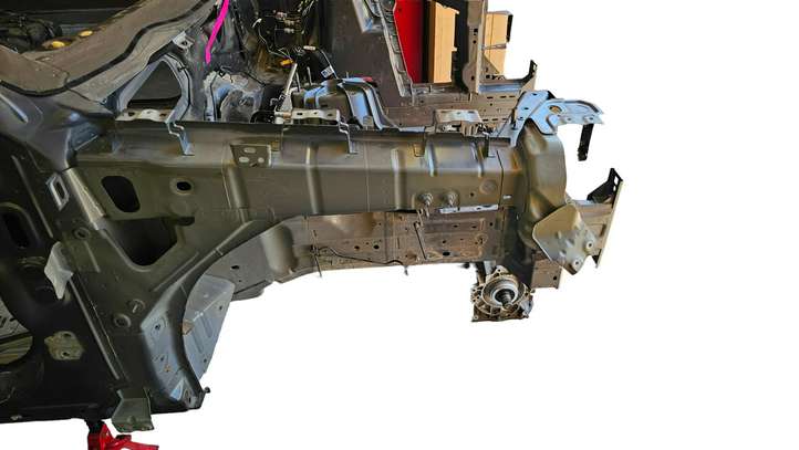 Jeep Cherokee (2017 - 2022)   Передняя четверть