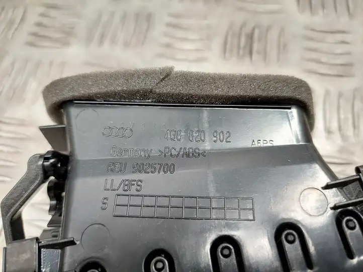 Audi A7 S7 4G (2010 - 2014) 4G8820902 Боковой воздушный дефлектор — фото 2
