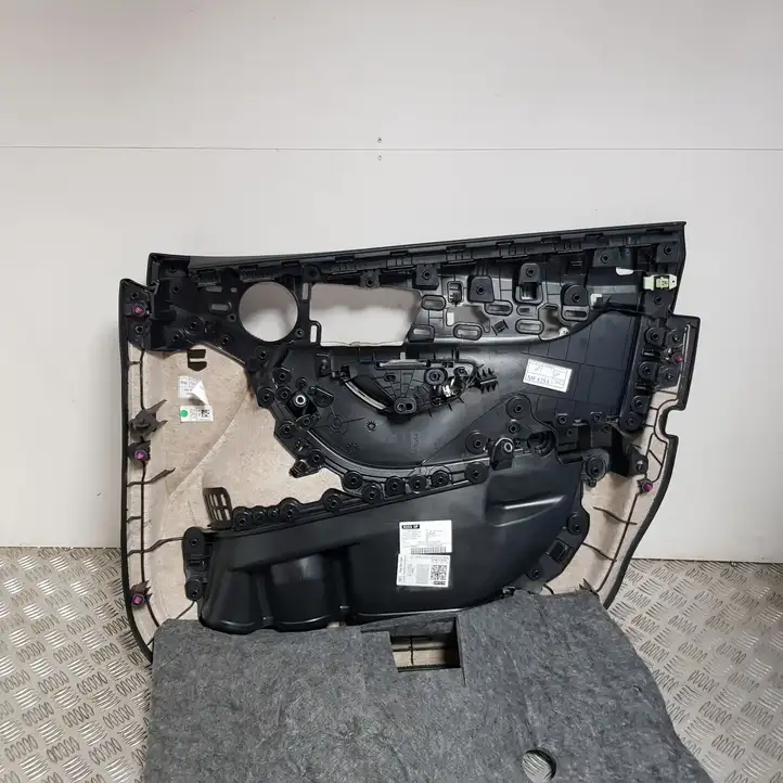 Mercedes-Benz GLC X253/C253 (2015 - ) A2058205600 Обшивка передней двери — фото 8