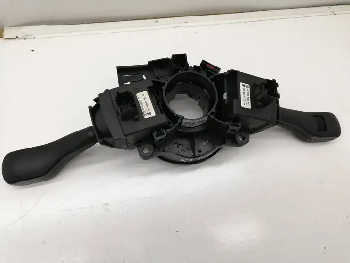 BMW X3 E83 (2003 - 2010) 8378091 Контактное кольцо SRS — фото 4