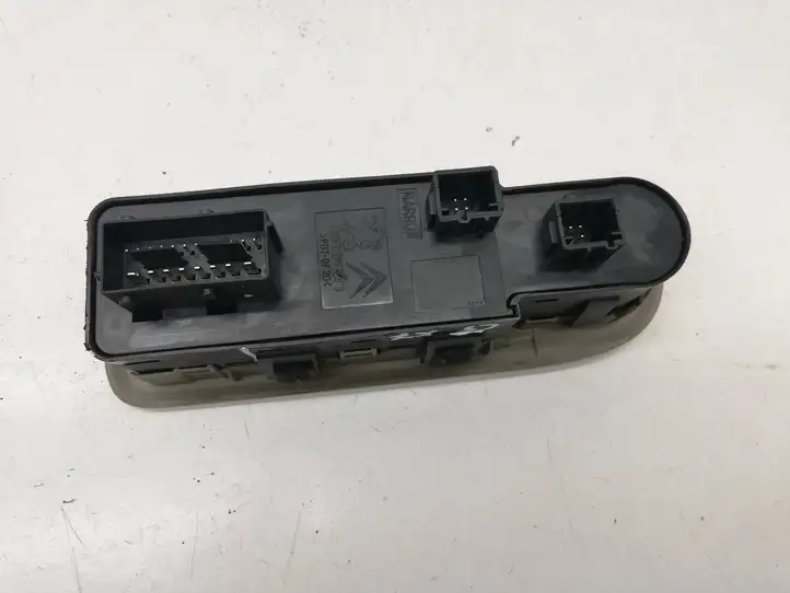 Citroen C5 (2008 - 2017) 96599975zw Кнопка стеклоподъемников — фото 5