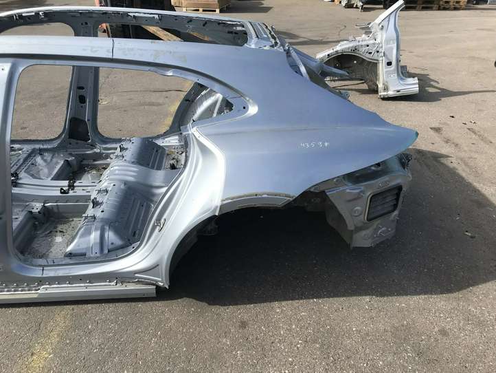 Porsche Taycan 9J1 (2019 - )   Передняя четверть