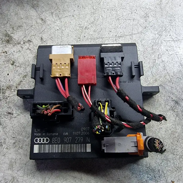 Audi A4 S4 B7 8E 8H (2004 - 2009) 8E0907279N Модуль комфорта — фото 1
