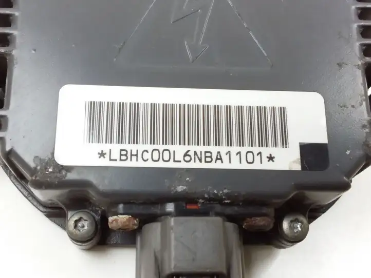 Honda Civic (2006 - 2011) LBHC00L Блок розжига ксенона — фото 5