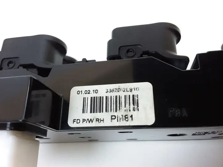 Hyundai i30 (2007 - 2012) 936702L910 Кнопка стеклоподъемников — фото 5