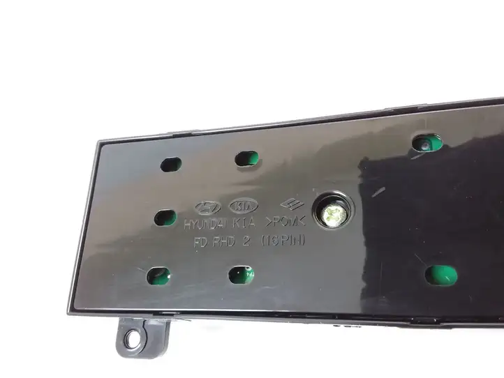 Hyundai i30 (2007 - 2012) 936702L910 Кнопка стеклоподъемников — фото 6