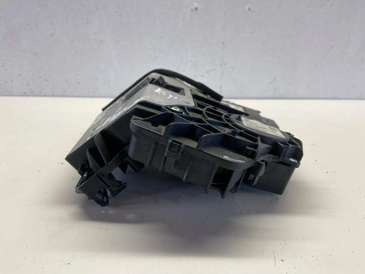 Volkswagen Sharan (2010 - 2015)  7N0839015j Замок раздвижной двери