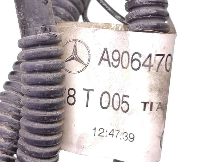 Mercedes-Benz Sprinter W906 (2006 - 2018)  A9064701600 Трубка для заливки жидкости AdBlue