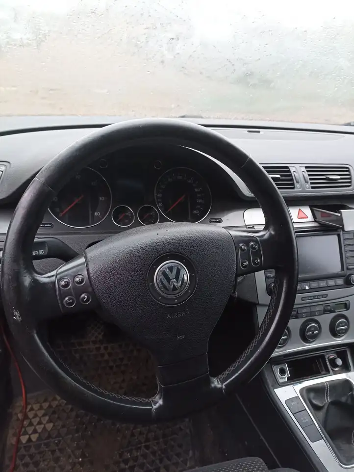Volkswagen PASSAT B6 (2005 - 2010) Подушка безопасности руля — фото 1
