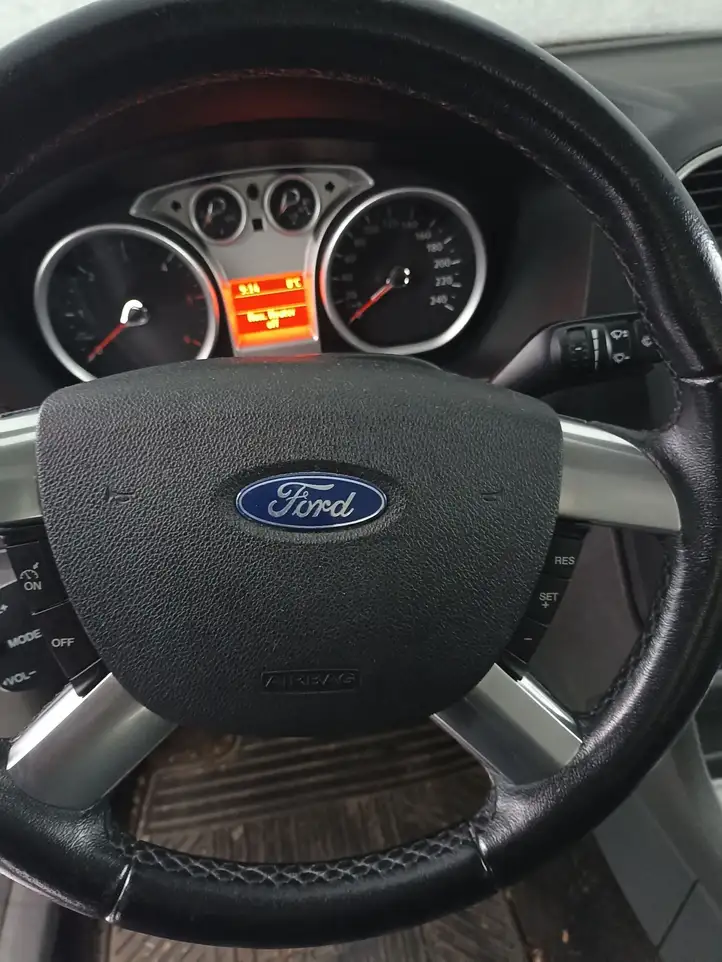 Ford Focus (2011 - 2015) Подушка безопасности руля — фото 1