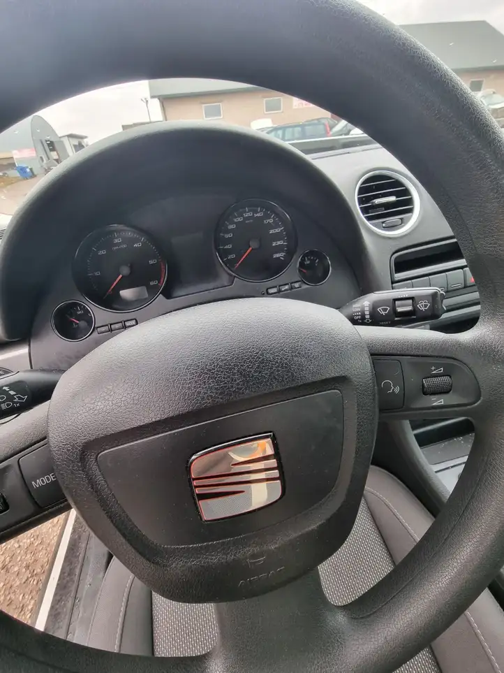 Seat Exeo (3R) (2008 - 2013) Подушка безопасности руля — фото 1