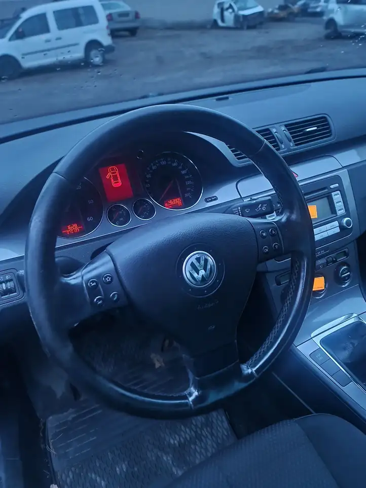 Volkswagen PASSAT B6 (2005 - 2010) Подушка безопасности руля — фото 1