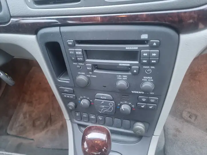 Volvo S80 (1998 - 2004) Магнитола / мультимедийная система — фото 1