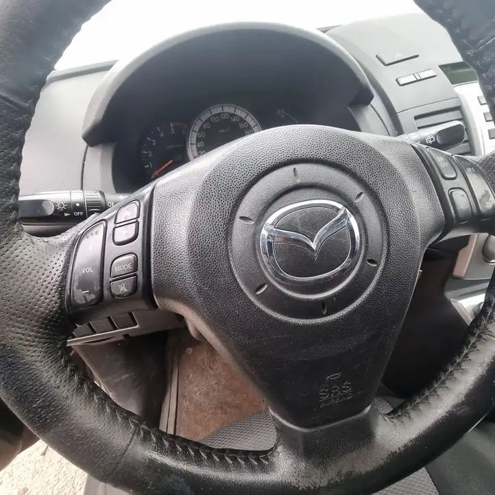 Mazda 5 (2005 - 2010) Подушка безопасности руля — фото 1