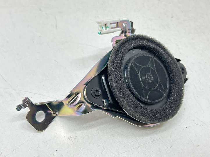 Toyota Land Cruiser (J150) (2009 - )  8615060210 Потолочный динамик