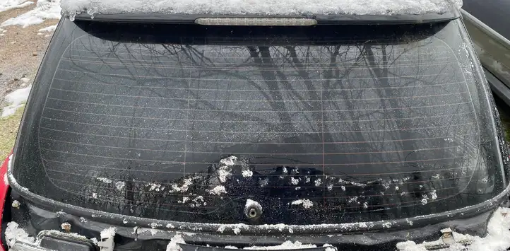 Subaru Legacy (2003 - 2009) Заднее стекло — фото 1