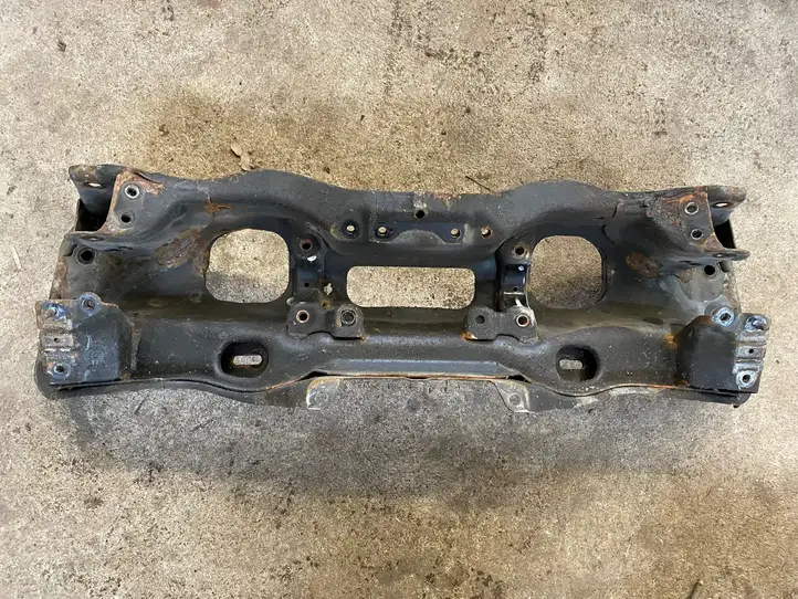 Subaru Outback (2003 - 2007) 20101AG01A Передняя балка подвески — фото 1