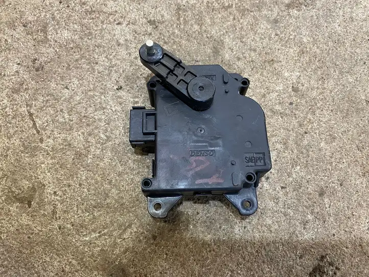 Subaru Tribeca (2007 - 2014) AW0638000651 Двигатель задвижки потока воздуха — фото 2