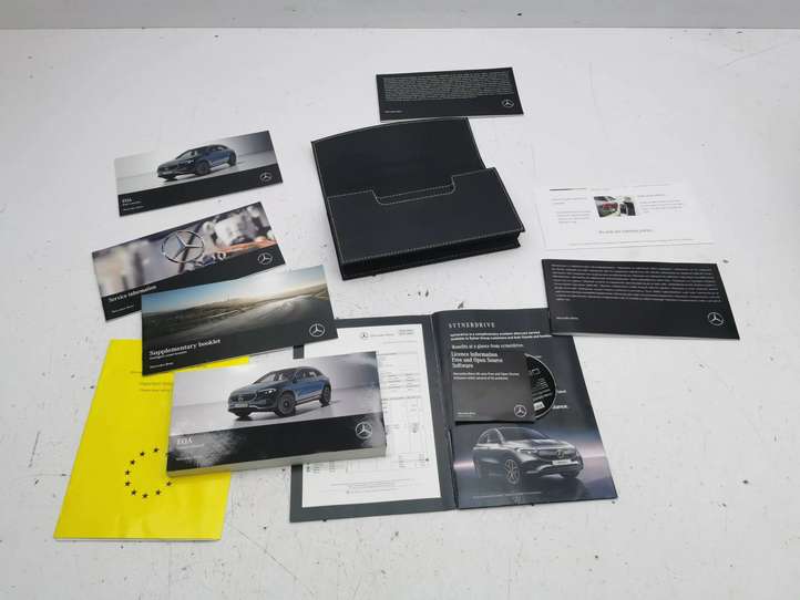Mercedes-Benz EQA (2021 - )   Сервисная книжка