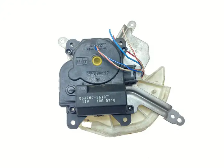 Subaru Legacy (2003 - 2009) 0637008610 Двигатель задвижки потока воздуха — фото 1