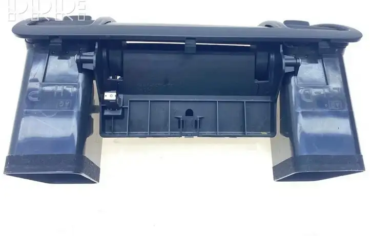 Subaru Outback (2007 - 2009) 66120AG Центральный воздушный дефлектор — фото 3