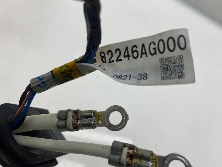 Subaru Outback (2003 - 2007) 82246AG000 Плюсовой провод аккумулятора — фото 2