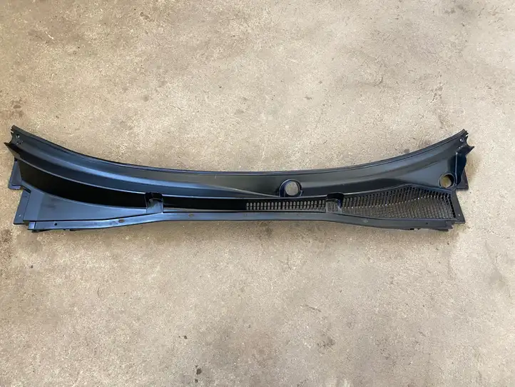 Subaru Outback (2003 - 2007) 91411AG010 Жабо стеклоочистителей — фото 1