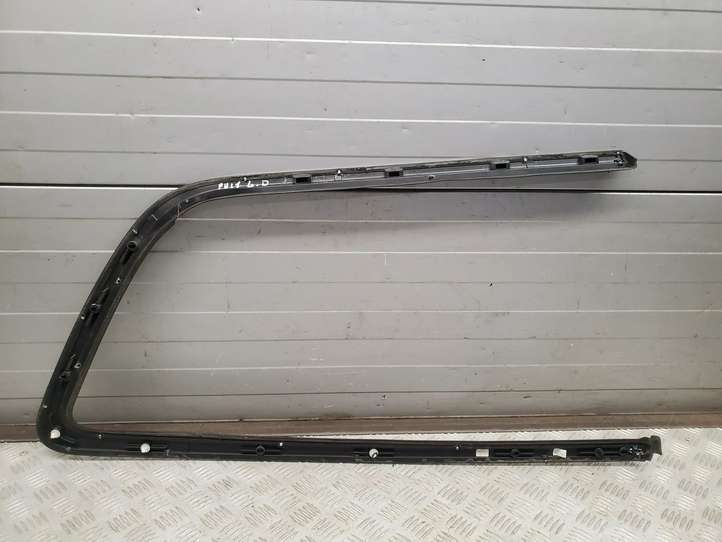 Chrysler Pacifica (2016 - )  68227296AC Отделка заднего бокового стекла