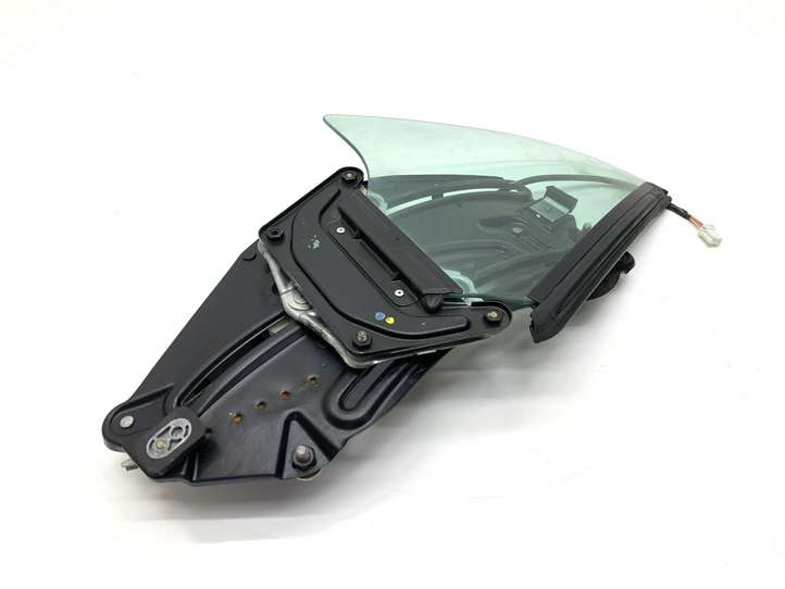 Jaguar XK (1996 - 2004)  193247 Маленькое стекло 