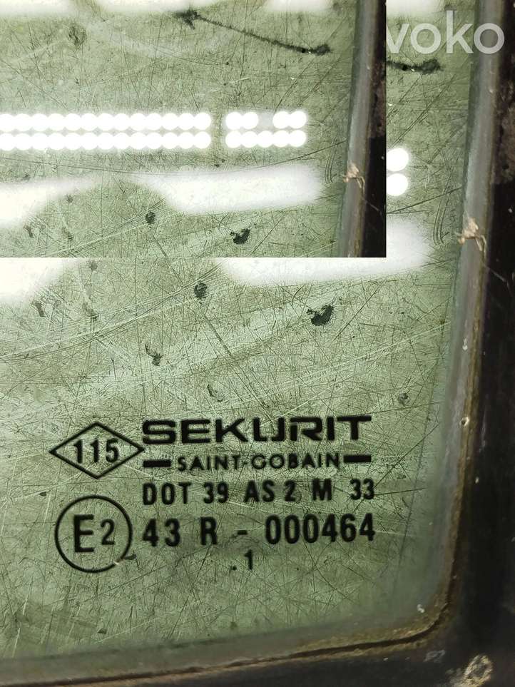 Renault Master II (2004 - 2010)  43R000464 Маленькое стекло 