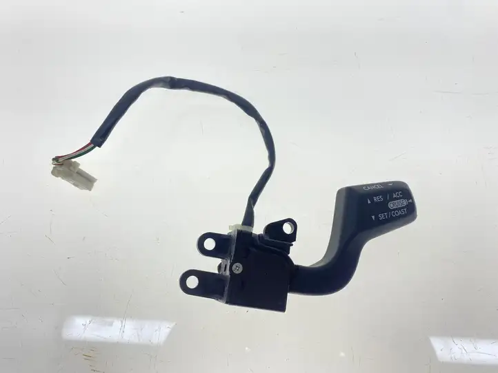 Subaru Outback (2003 - 2007) 83151SA000 Переключатель круиз-контроля — фото 4