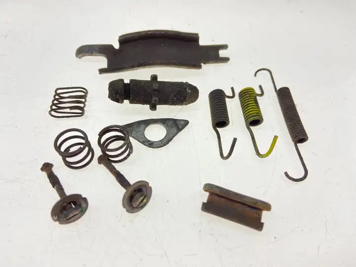 Subaru Outback (2007 - 2009) Колодки ручного тормоза — фото 2