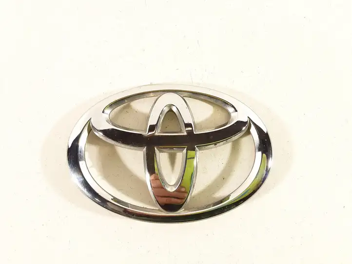 Toyota Verso (2009 - 2012) 9097502073 Эмблема производителя — фото 1