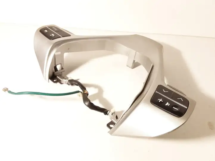 Toyota Verso (2009 - 2012) 451000F390 Кнопки на рулевом колесе — фото 3