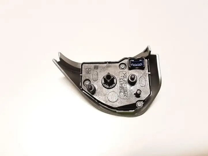 Mitsubishi Outlander (2007 - 2012) 75B473 Кнопки на рулевом колесе — фото 5